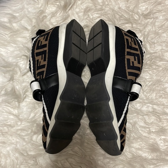 📌📌📌SOLD📌📌📌Fendi sneakers “Rockoko sneakers with two-toned running shoe “ - Picture 6 of 12